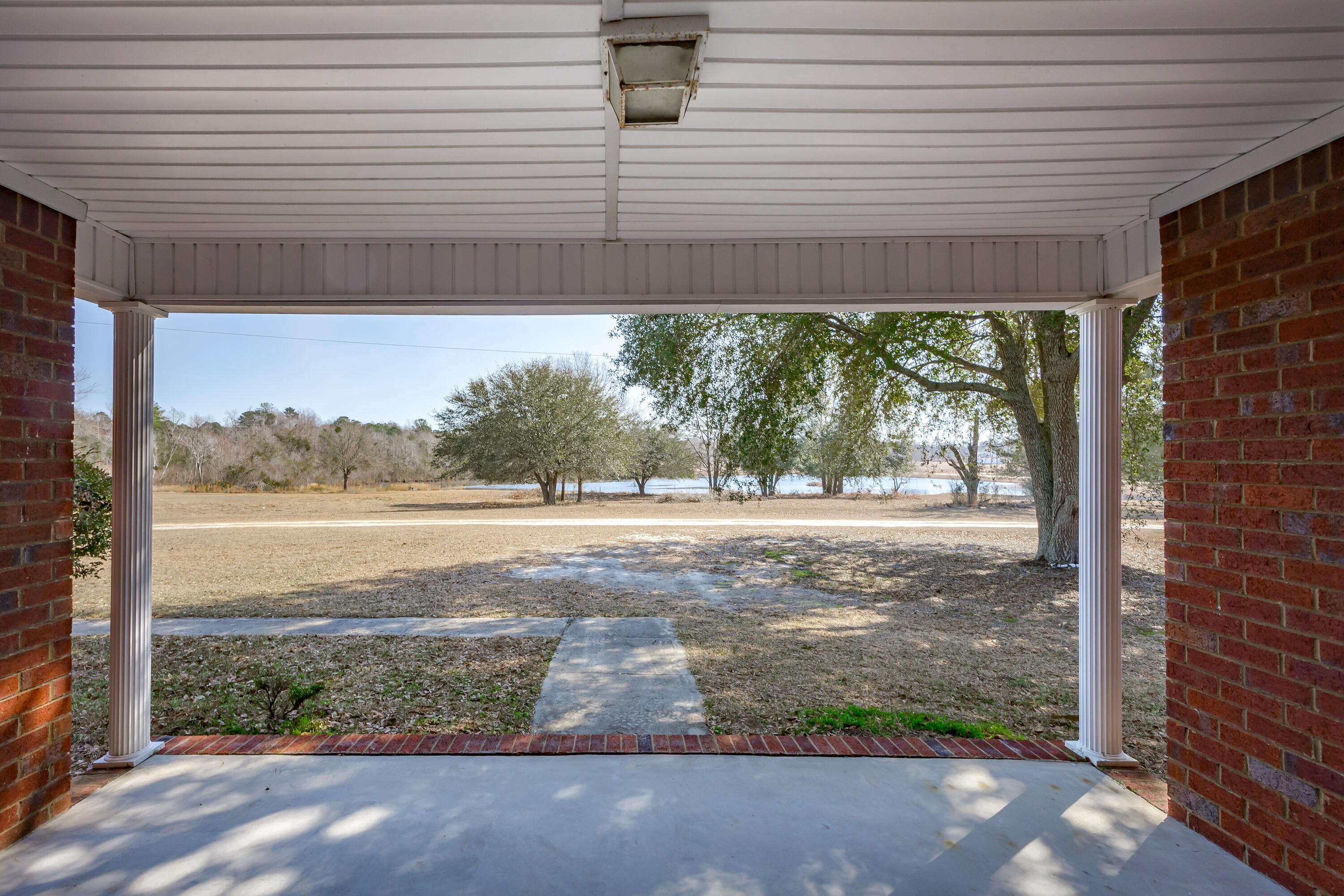 111 Heyblanchwell Lane