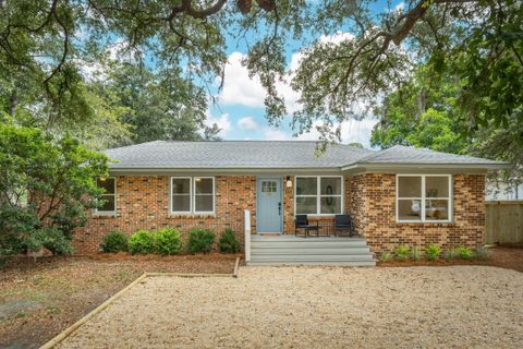 Photo of 868 Dills Bluff Road, Charleston, SC 29412 (MLS # 25018618)