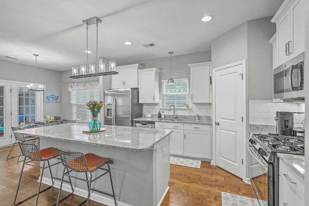 Photo of 2418 Lilytree Drive, Charleston, SC 29414 (MLS # 26008614)