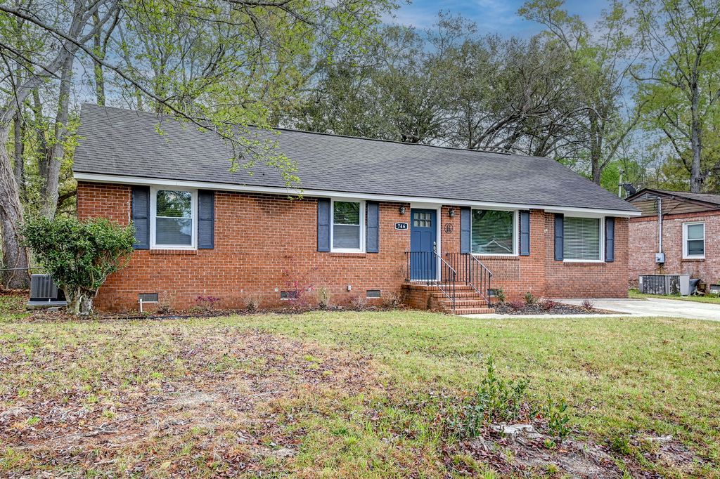 Photo of 746 Cartwright Drive, Charleston, SC 29414 (MLS # 26014700)