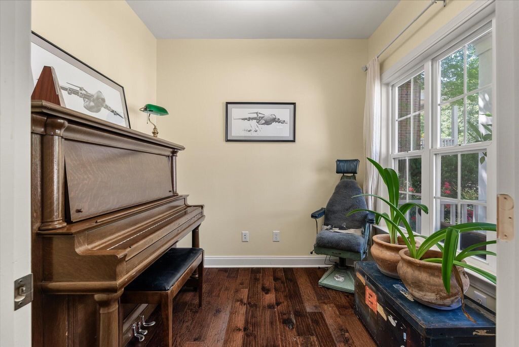 Photo of 1904 Chestnut Oak Lane, Charleston, SC 29414 (MLS # 26016349)