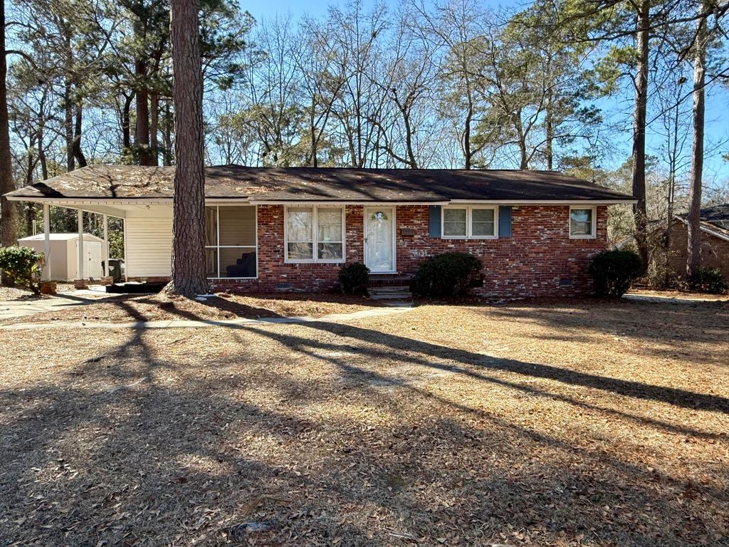 Photo of 112 Dogwood Circle, Summerville, SC 29485 (MLS # 26003090)