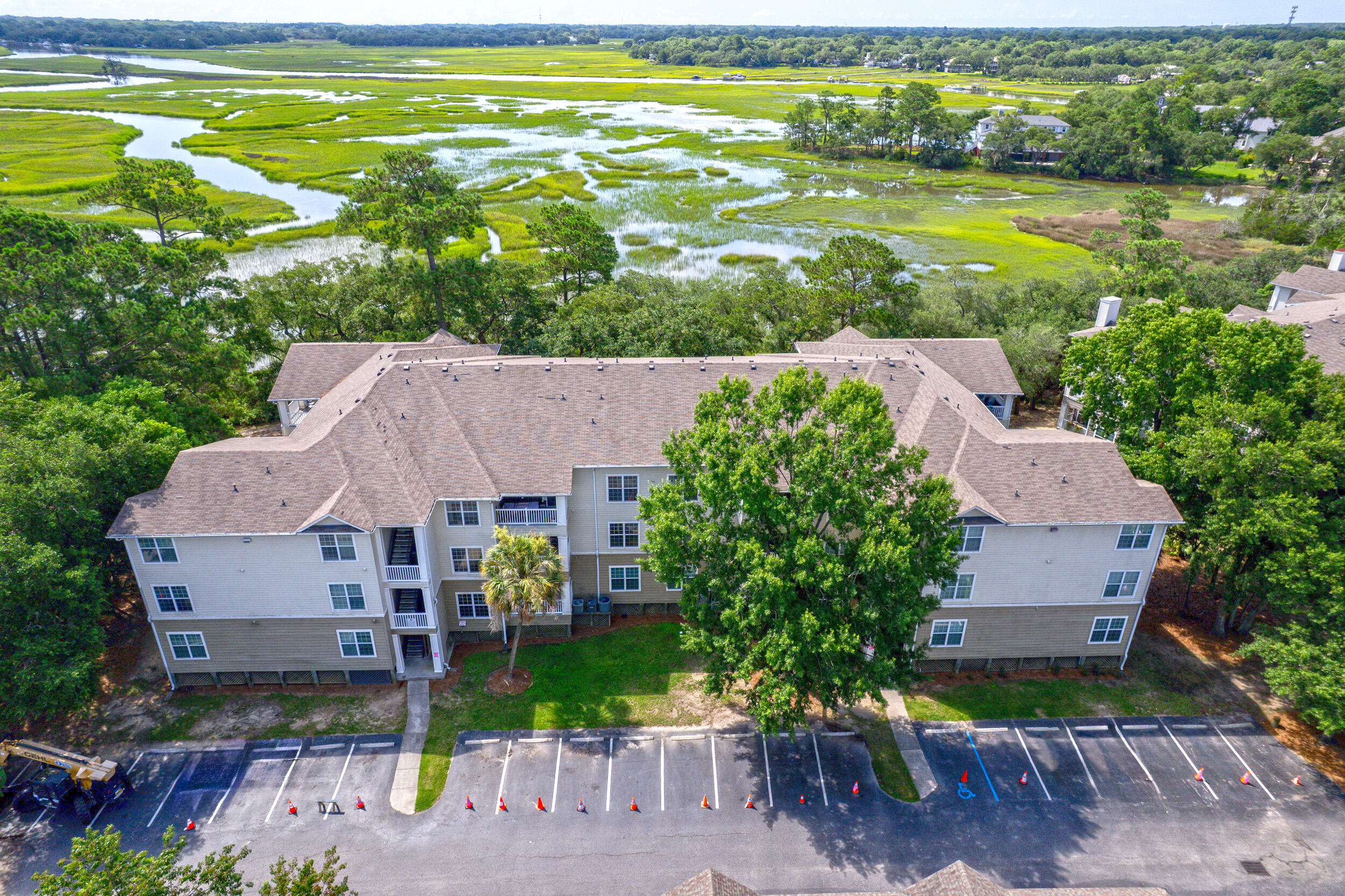 700 Daniel Ellis Drive 8106