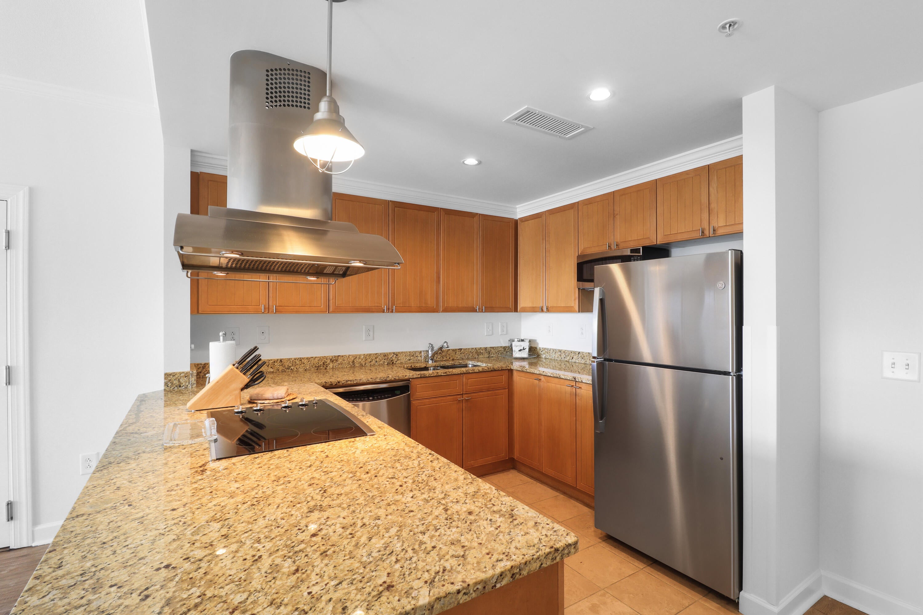 5802 Palmetto Drive Unit B-211