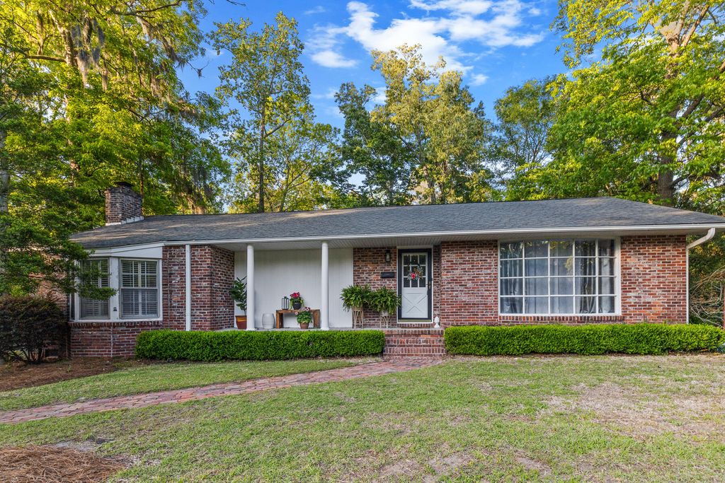 Photo of 114 California Avenue, Moncks Corner, SC 29461 (MLS # 25010407)