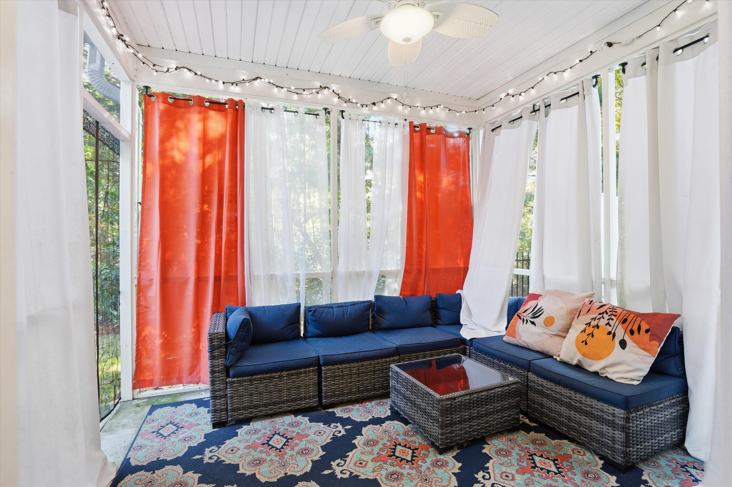 1712 Restoration Court