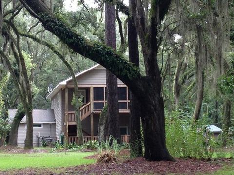 A home in Edisto Island