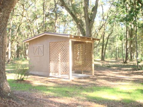 A home in Edisto Island