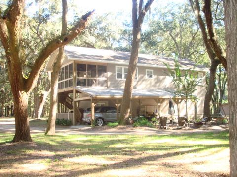 A home in Edisto Island