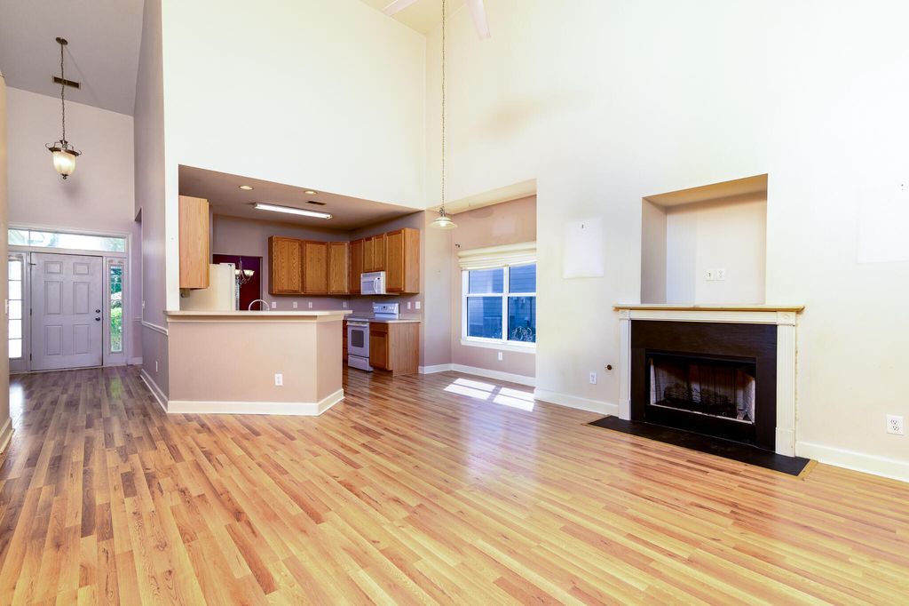 Photo of 4921 Franconia Drive, Summerville, SC 29485 (MLS # 26014276)