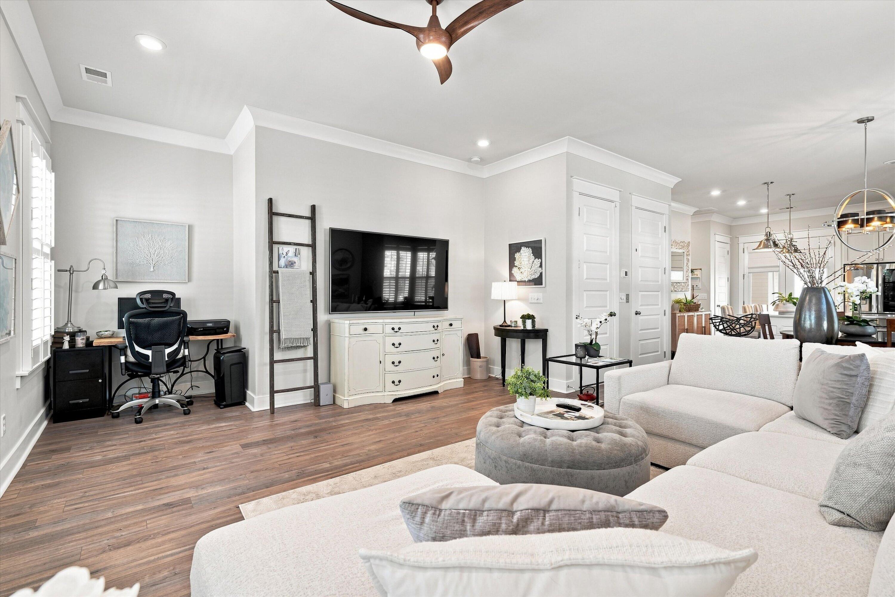 806 Kings Oak Court Unit 8