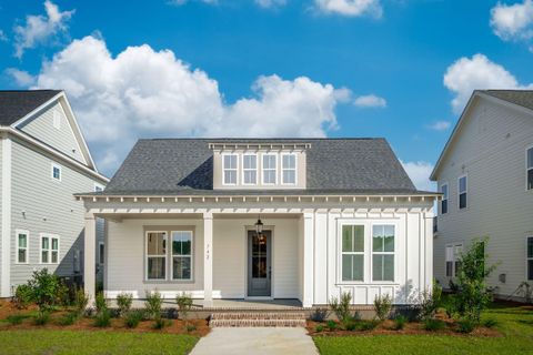 Photo of 742 Blueway Avenue, Summerville, SC 29486 (MLS # 24031199) Photo of 742 Blueway Avenue, Summerville, SC 29486 (MLS # 24031199)