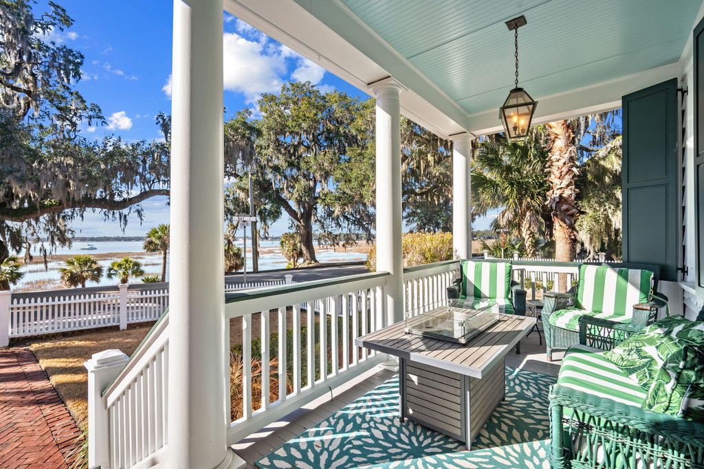 Photo of 1307 Bay Street, Beaufort, SC 29902 (MLS # 26009675)
