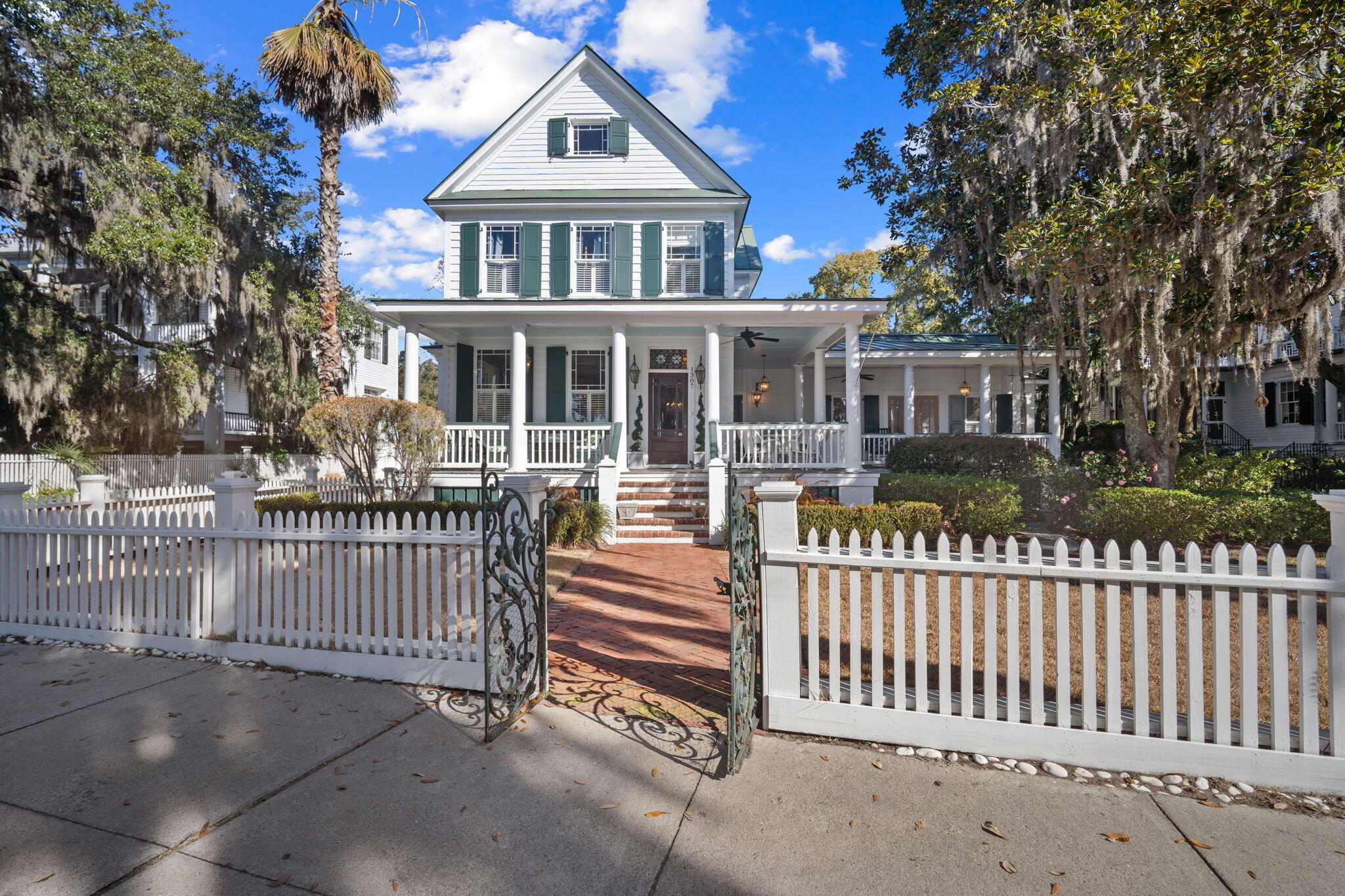 1307 Bay Street