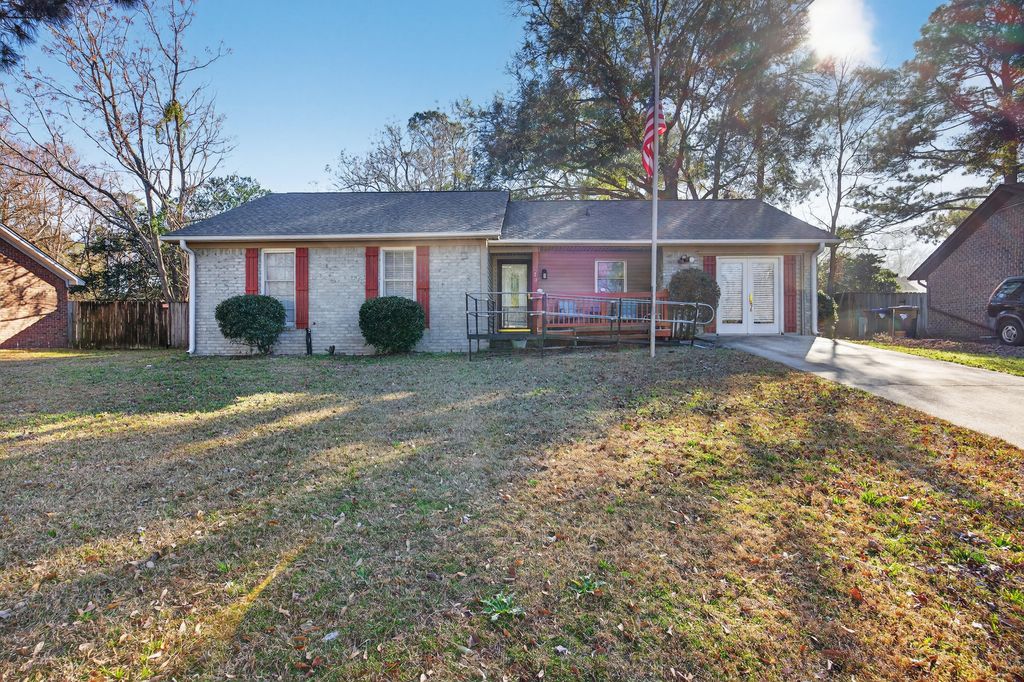 Photo of 210 Kirksey Drive, Summerville, SC 29485 (MLS # 26002047)