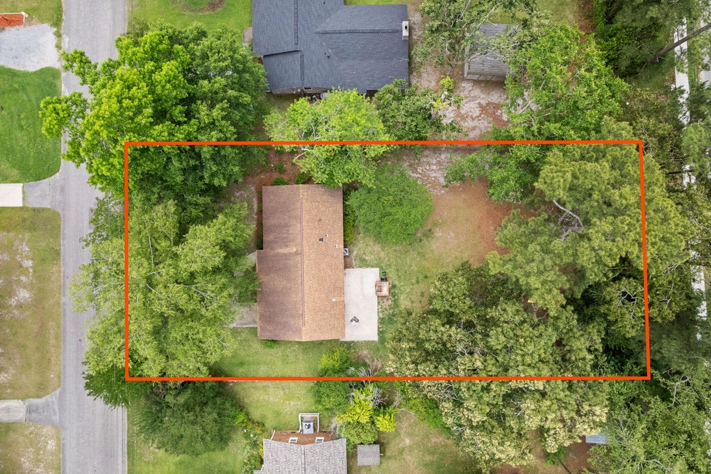 Photo of 411 Forest Circle, Summerville, SC 29483 (MLS # 26022310)