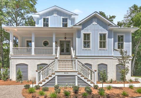 Photo of 805 Geddings Way, Mount Pleasant, SC 29464 (MLS # 26011324)