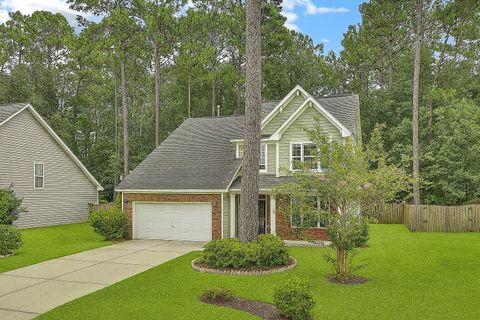 114 Lahina Cove Summerville SC 29483