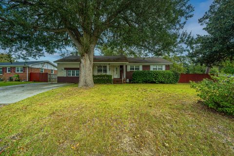 A home in Goose Creek