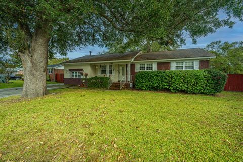 A home in Goose Creek