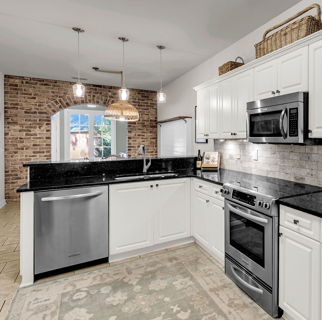 Photo of 260 Alexandra Drive, Mount Pleasant, SC 29464 (MLS # 26002068)