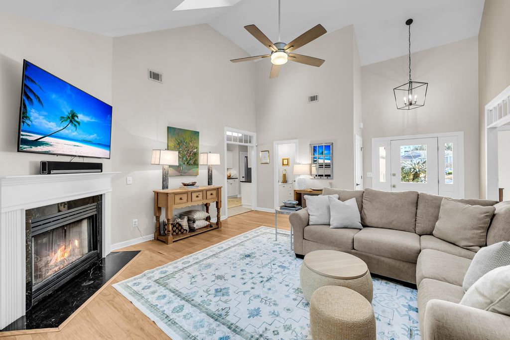 Photo of 260 Alexandra Drive, Mount Pleasant, SC 29464 (MLS # 26002068)