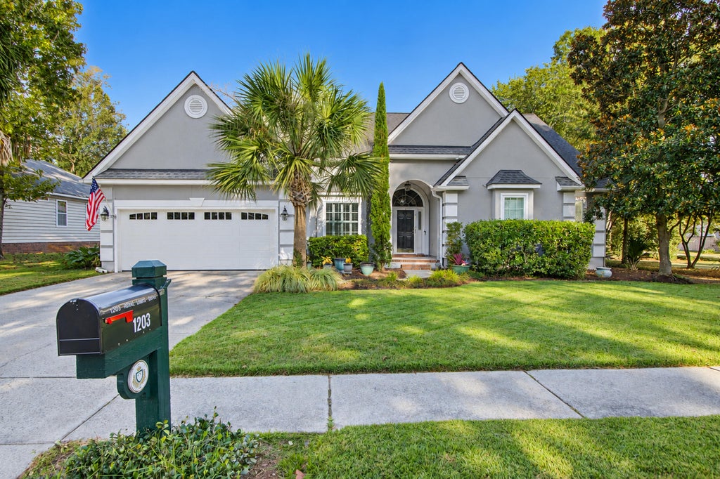 Photo of 1203 Royal Links Drive, Mount Pleasant, SC 29466 (MLS # 26027052)