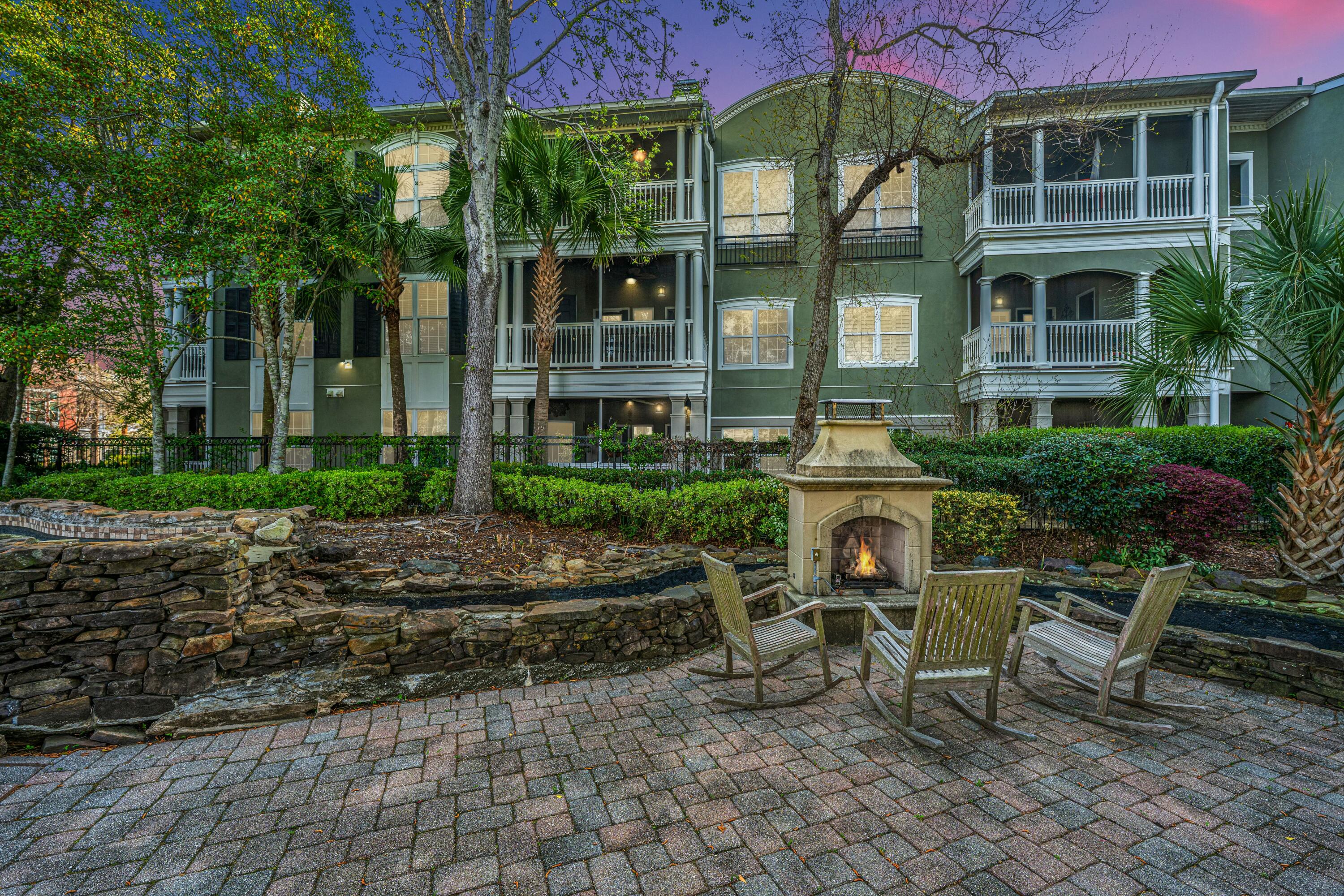 1325 Telfair Way