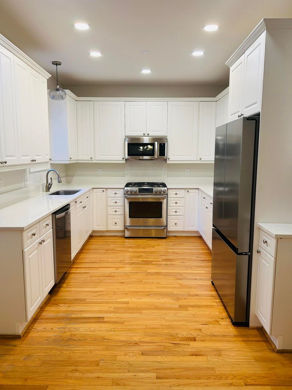 Photo of 1421 N Point Ln, Mount Pleasant, SC 29464 (MLS # 26012559)
