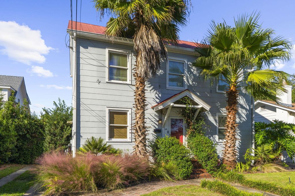 Photo of 208 Gordon Street, Charleston, SC 29403 (MLS # 25032044)