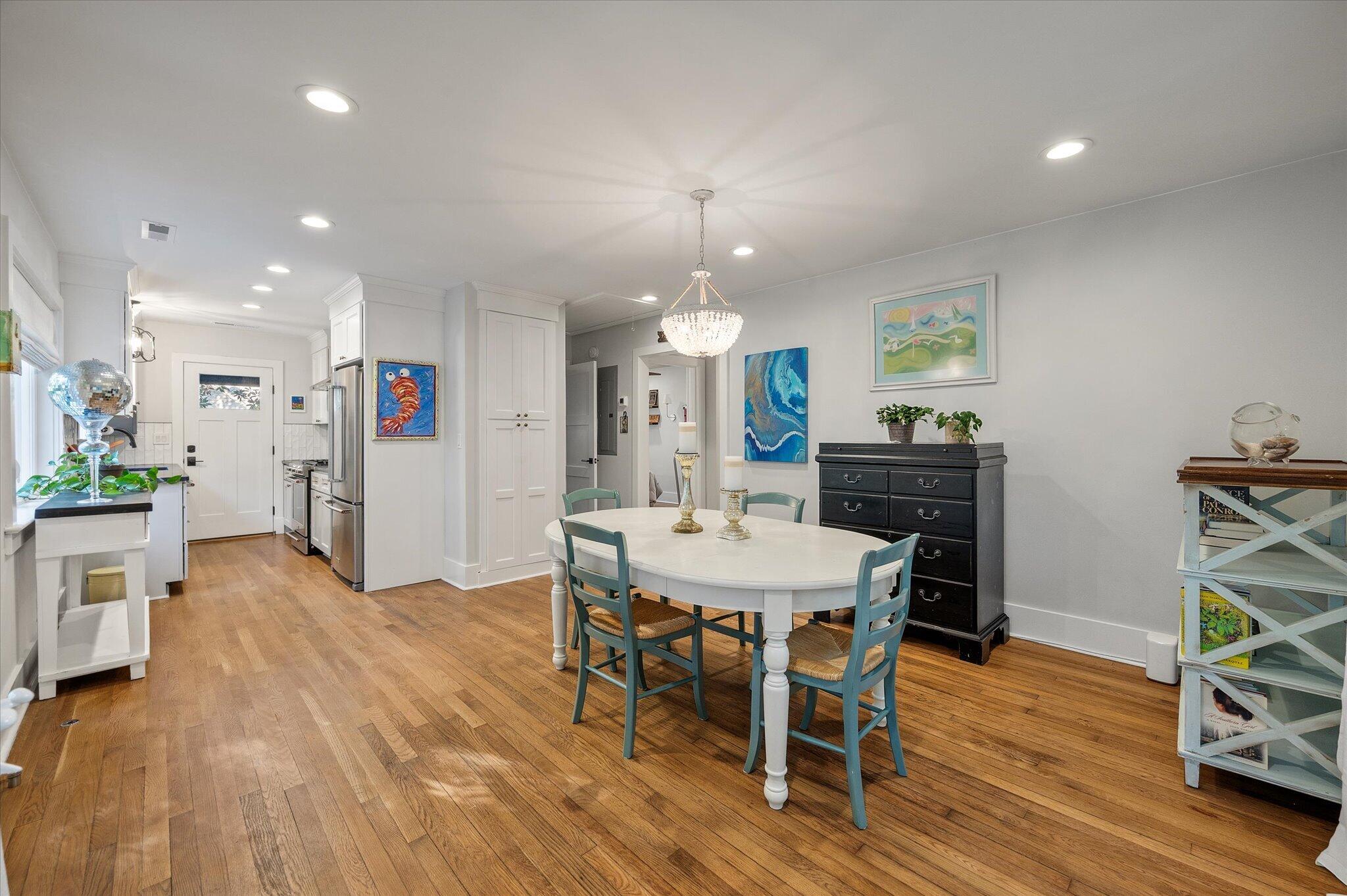 2115 Wappoo Drive