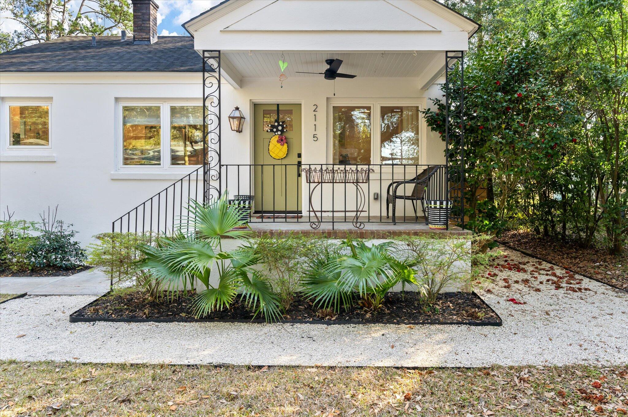 2115 Wappoo Drive