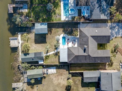 1886 Capri Drive Charleston SC 29407
