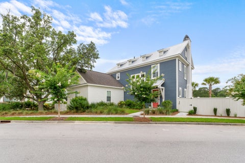 Photo of 1074 Cinder Street, Mount Pleasant, SC 29464 (MLS # 26008985)