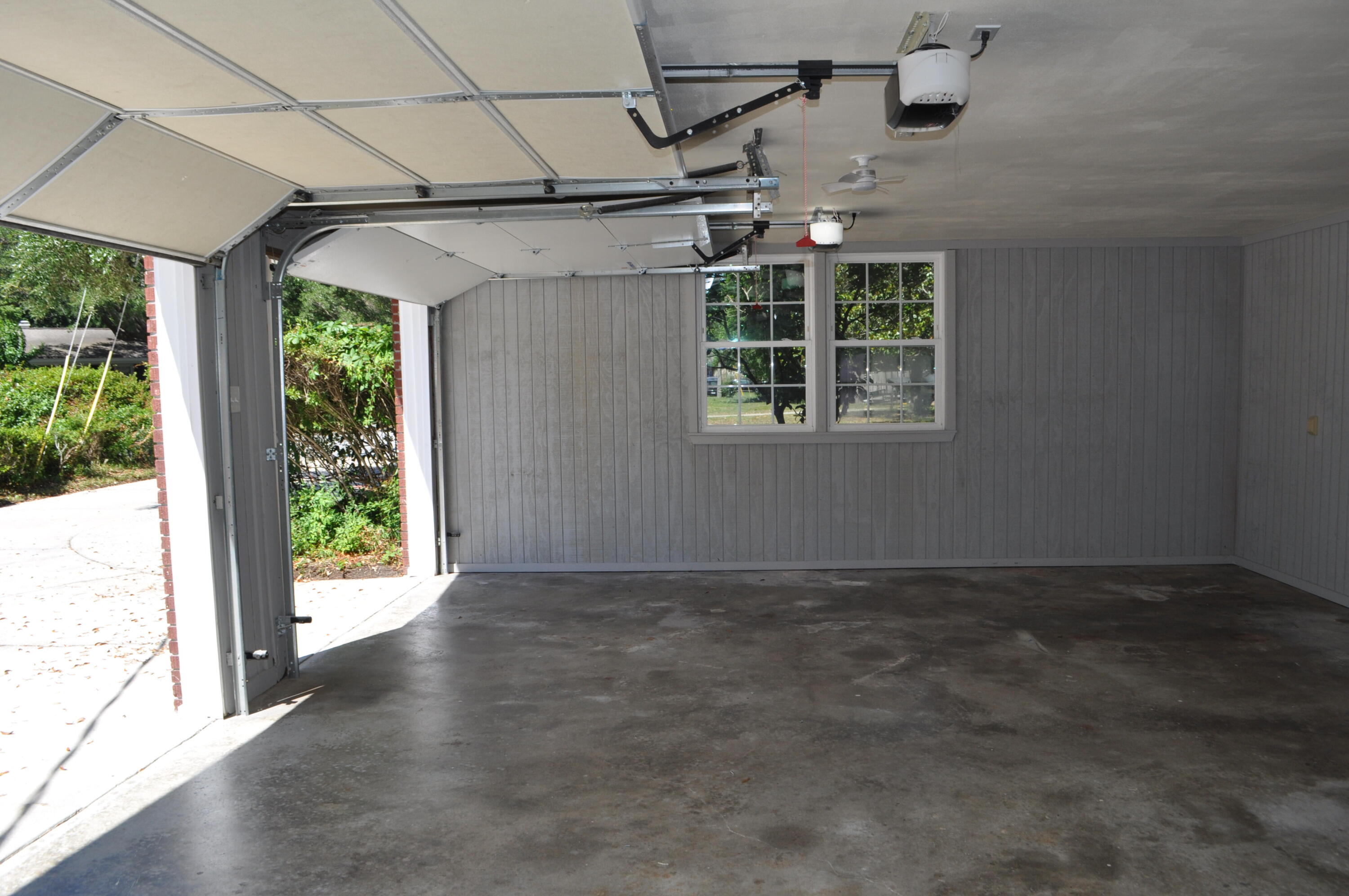 1335 Old Colony Road