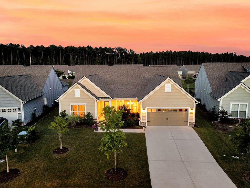 Photo of 117 Ivy Terrace Road, Summerville, SC 29486 (MLS # 25024084)