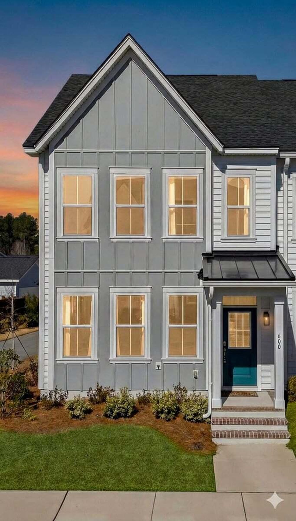 Photo of 600 Southview Lane, Summerville, SC 29486 (MLS # 26004777)