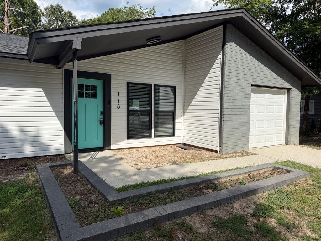 Photo of 116 Tall Spruce Drive, Moncks Corner, SC 29461 (MLS # 26019596)