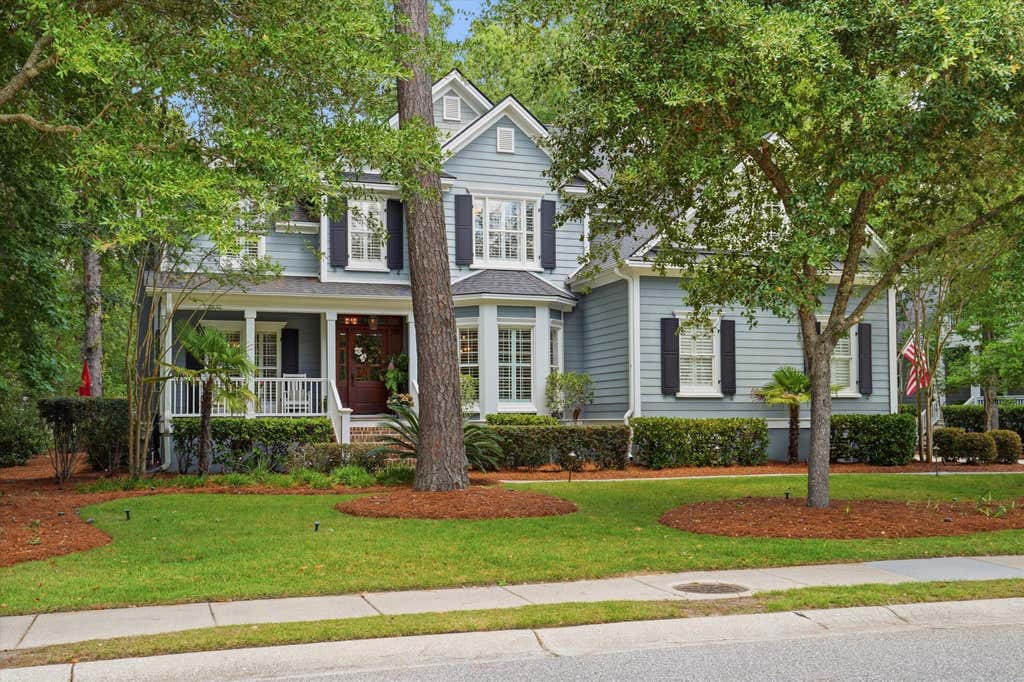 Photo of 2101 Beckenham Drive, Mount Pleasant, SC 29466 (MLS # 26020105)