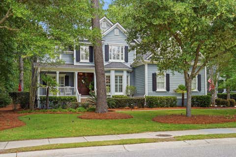 Photo of 2101 Beckenham Drive, Mount Pleasant, SC 29466 (MLS # 26020105)