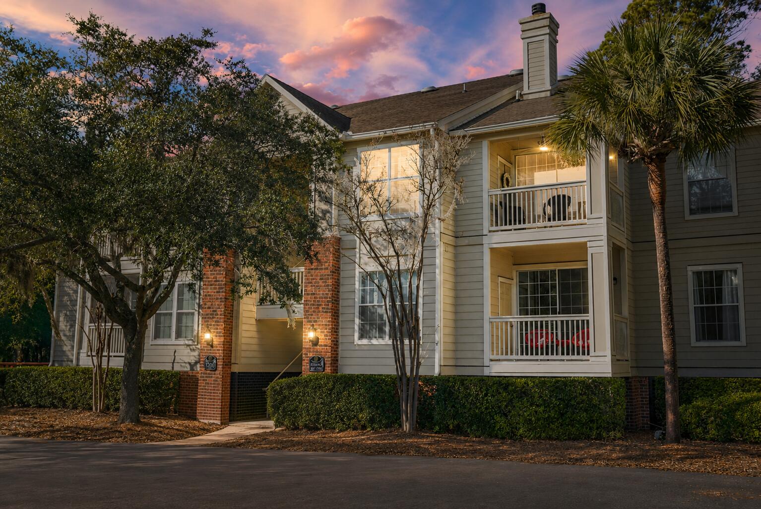 1600 Long Grove Drive Unit 824