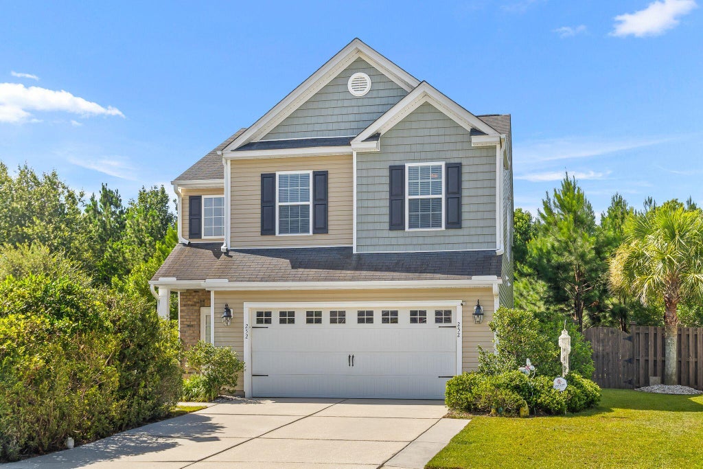 Photo of 252 Longford Drive, Summerville, SC 29483 (MLS # 26021225)