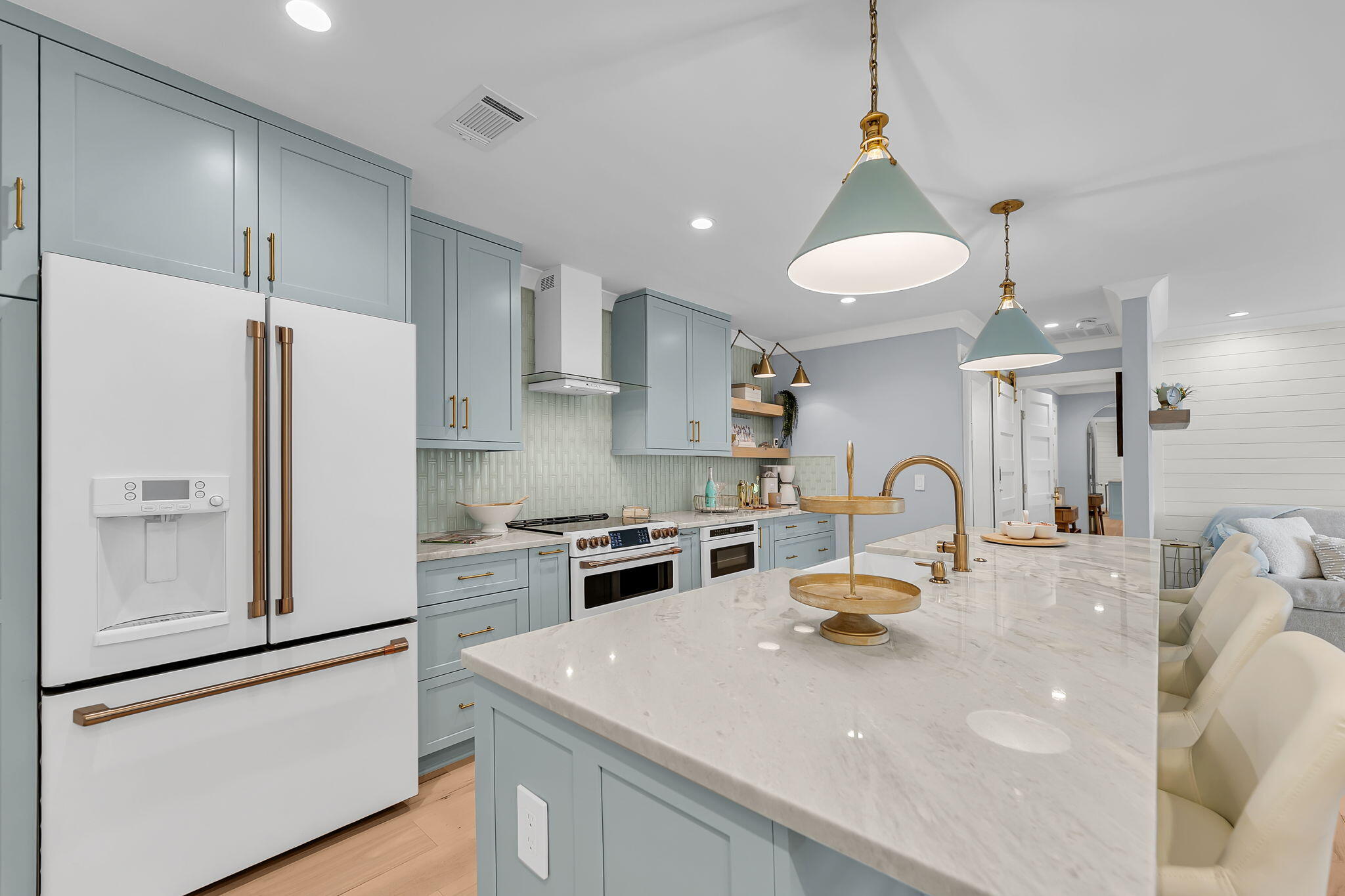 1481 Center Street Extension 204