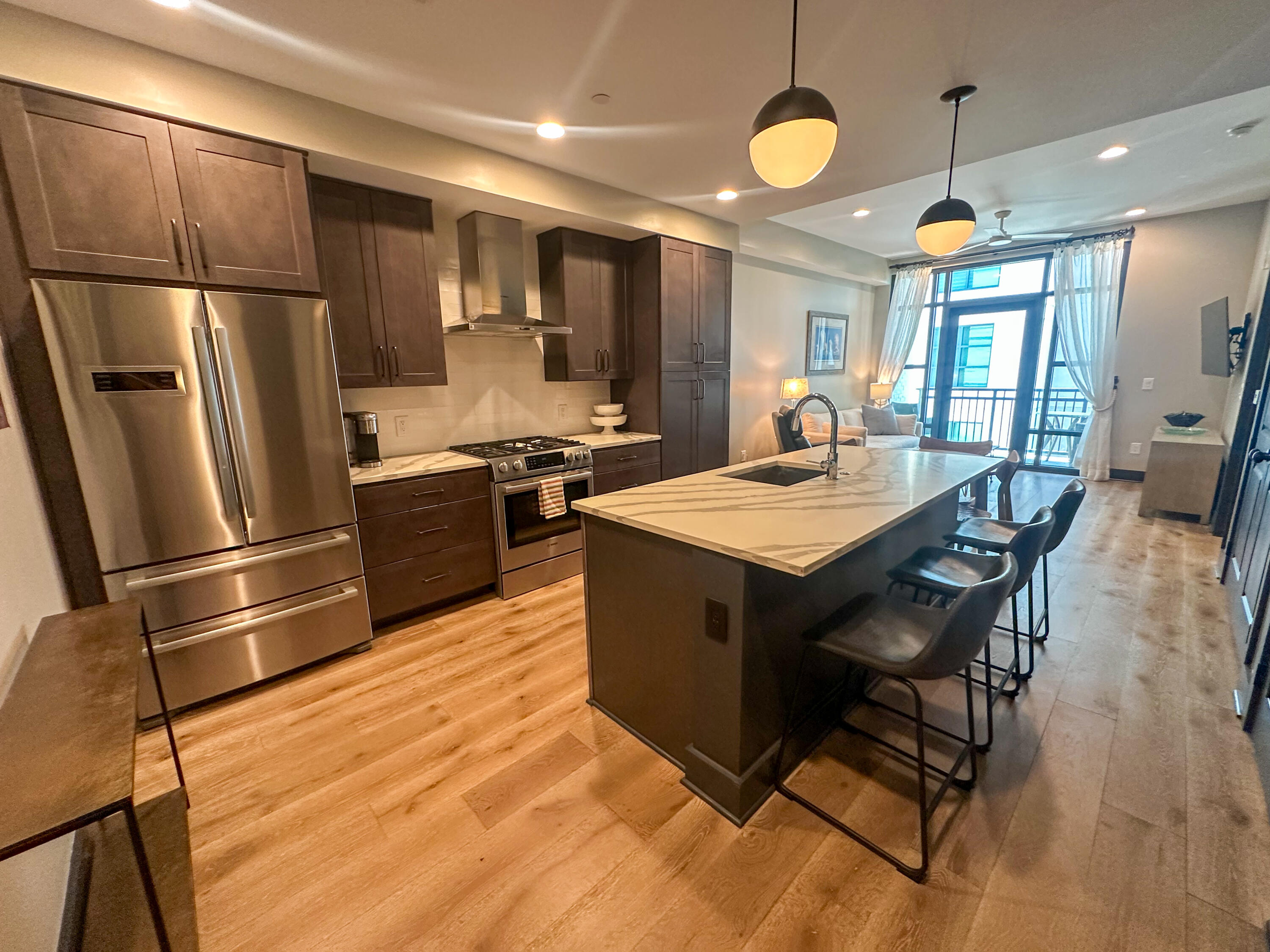 5 Gadsdenboro Street 316