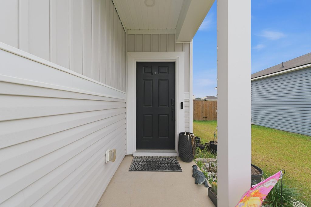 Photo of 514 Spanish Wells Road, Summerville, SC 29486 (MLS # 26012302)