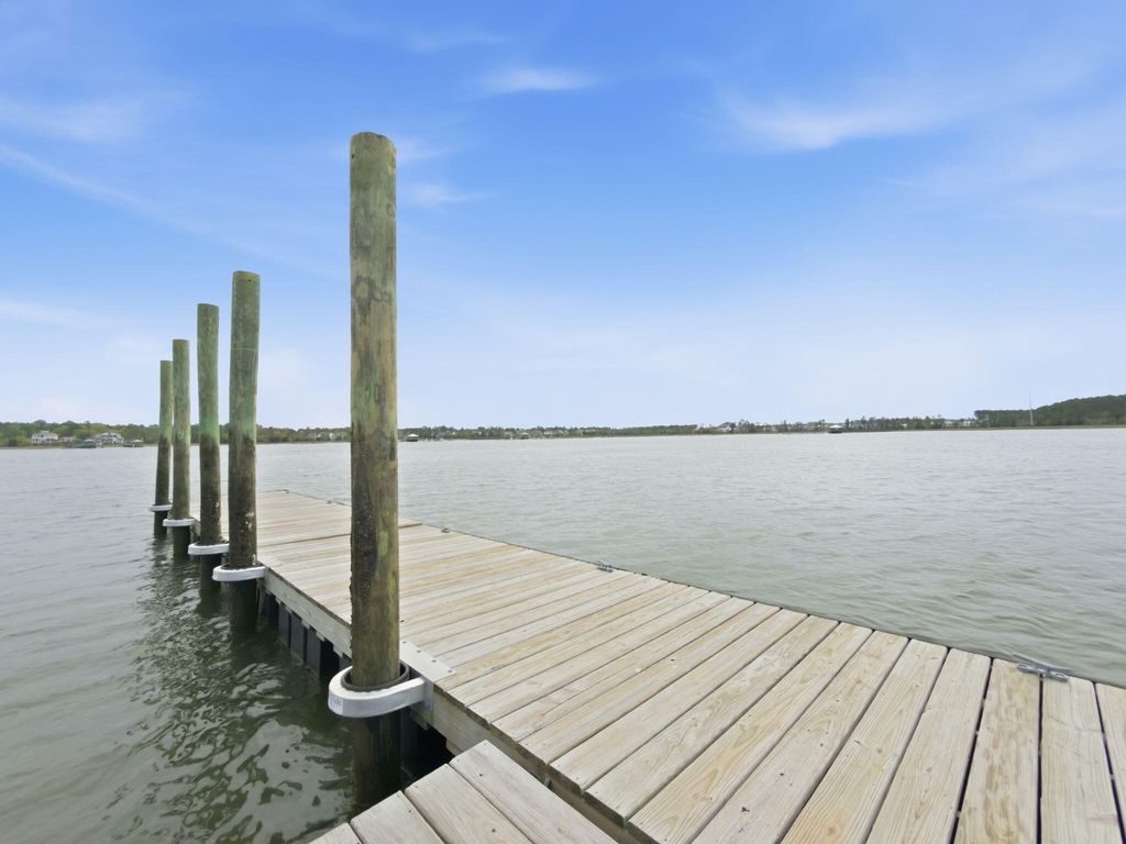 Photo of 222 Port Tack Drive, Charleston, SC 29492 (MLS # 26009548)