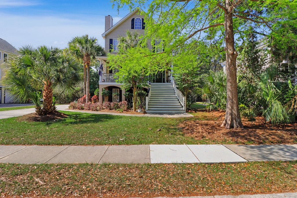 Photo of 1984 N Creek Drive, Mount Pleasant, SC 29466 (MLS # 26011335)