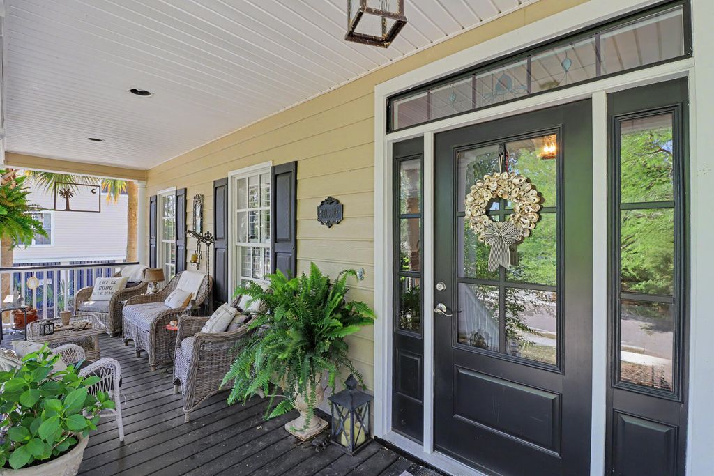 Photo of 1984 N Creek Drive, Mount Pleasant, SC 29466 (MLS # 26011335)