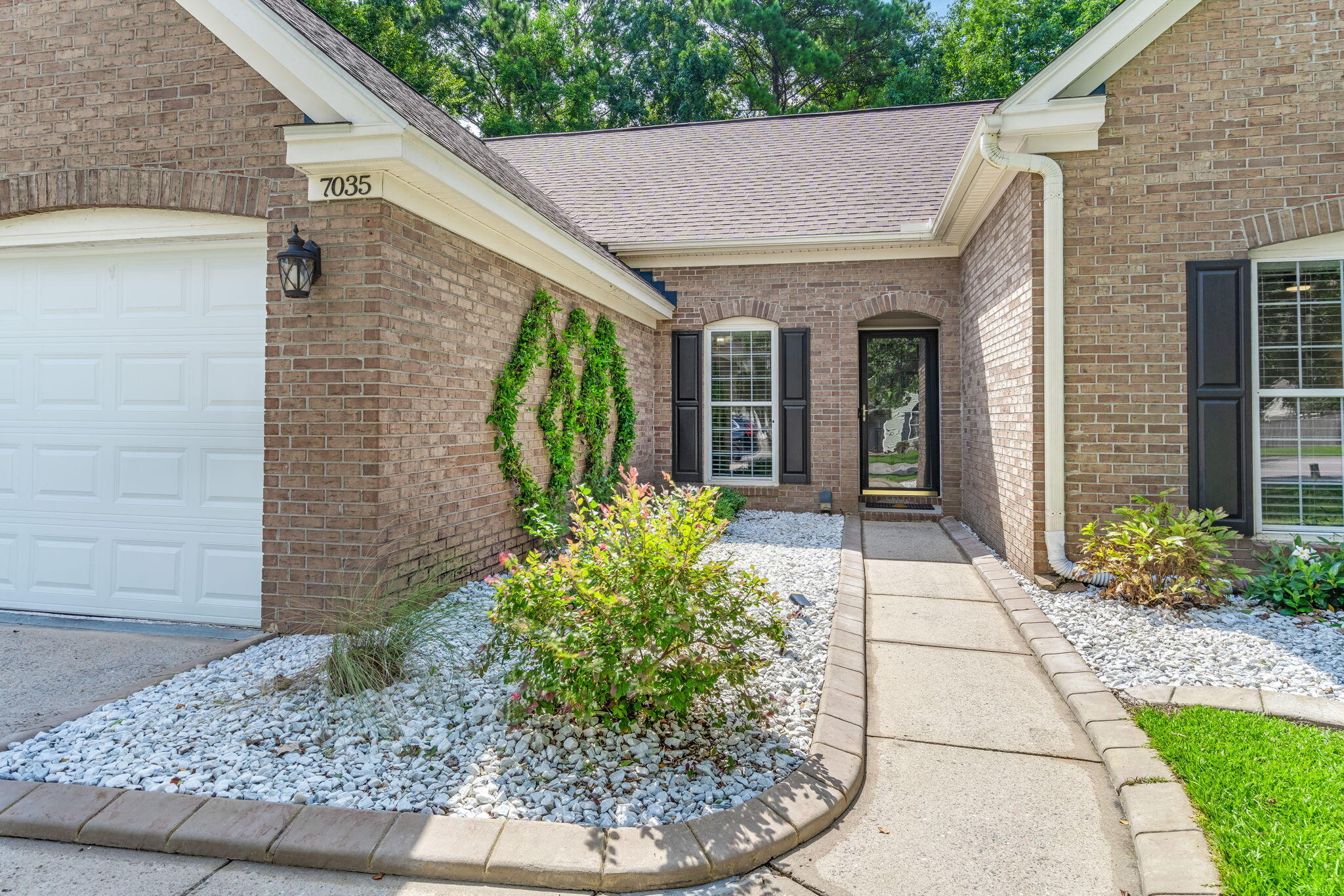 7035 Windmill Creek Road