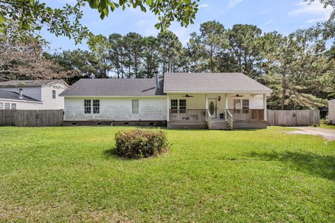 Photo of 2979 Bobo Road, Mount Pleasant, SC 29466 (MLS # 25026195)